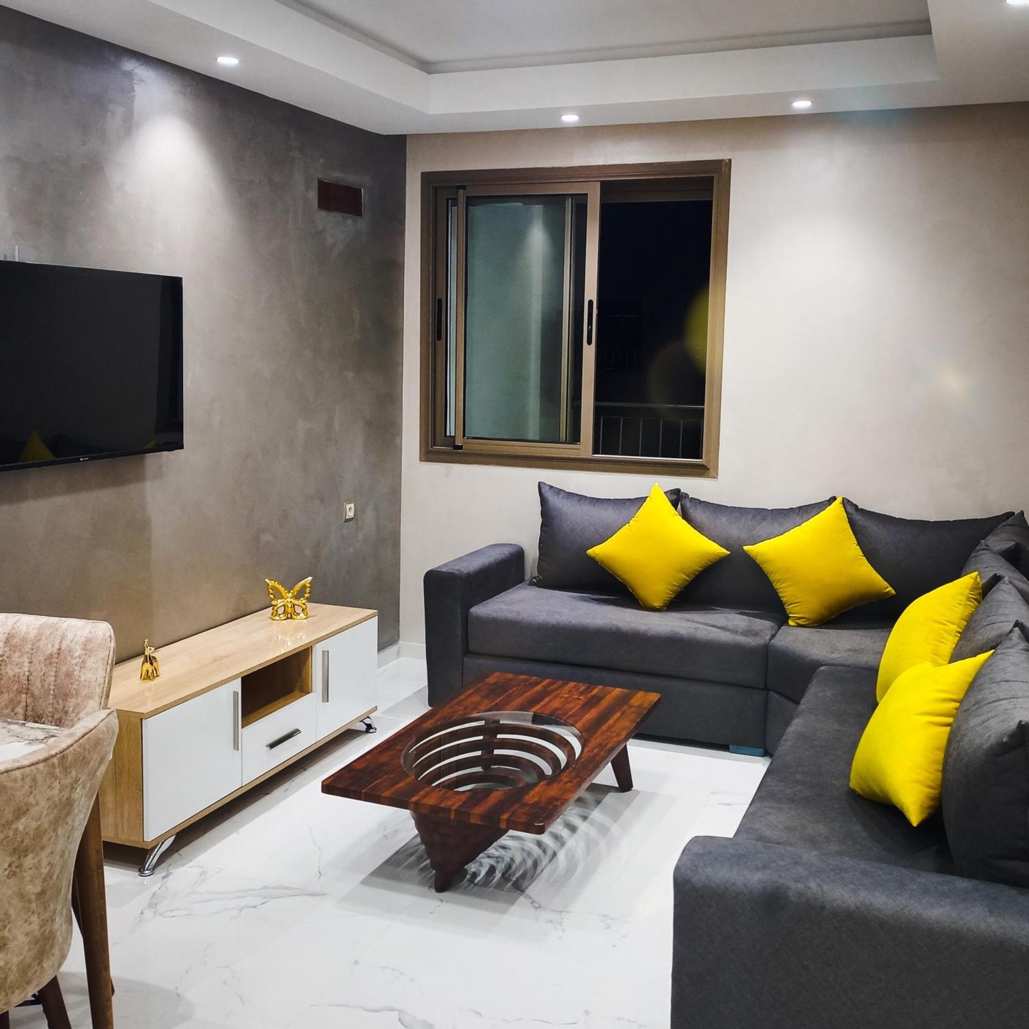 Super Apartement Totalement Neuf Et Climatise A Cote Du Centre Commercial Marjane M2 Tanger Exterior foto